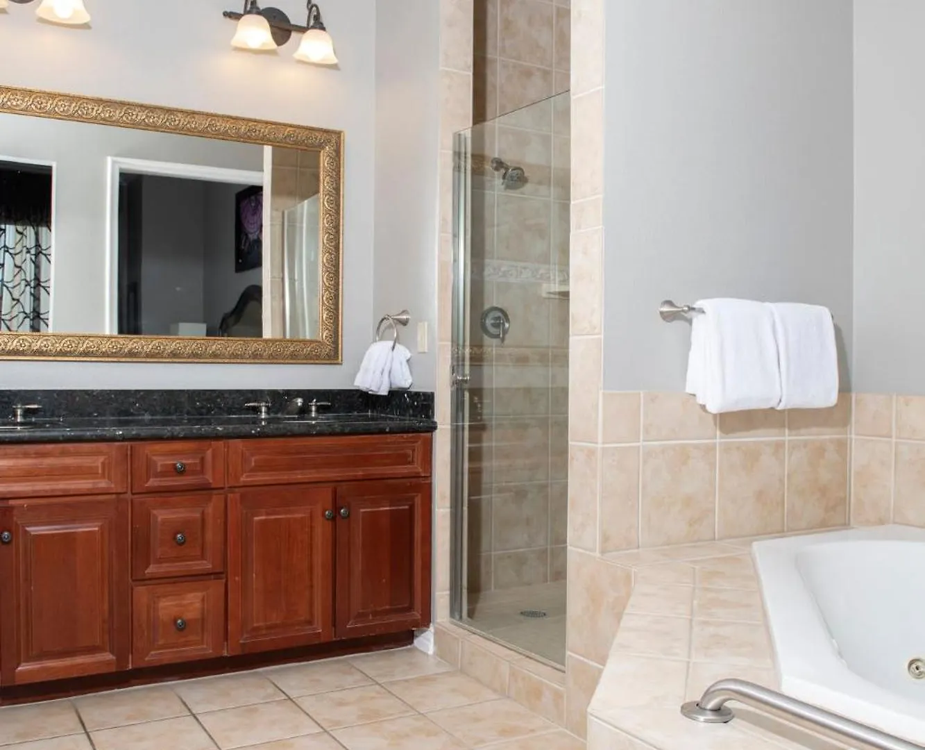 Casa de Férias Wyndham Grand Desert 2Br Apartment With Resort Access Las Vegas